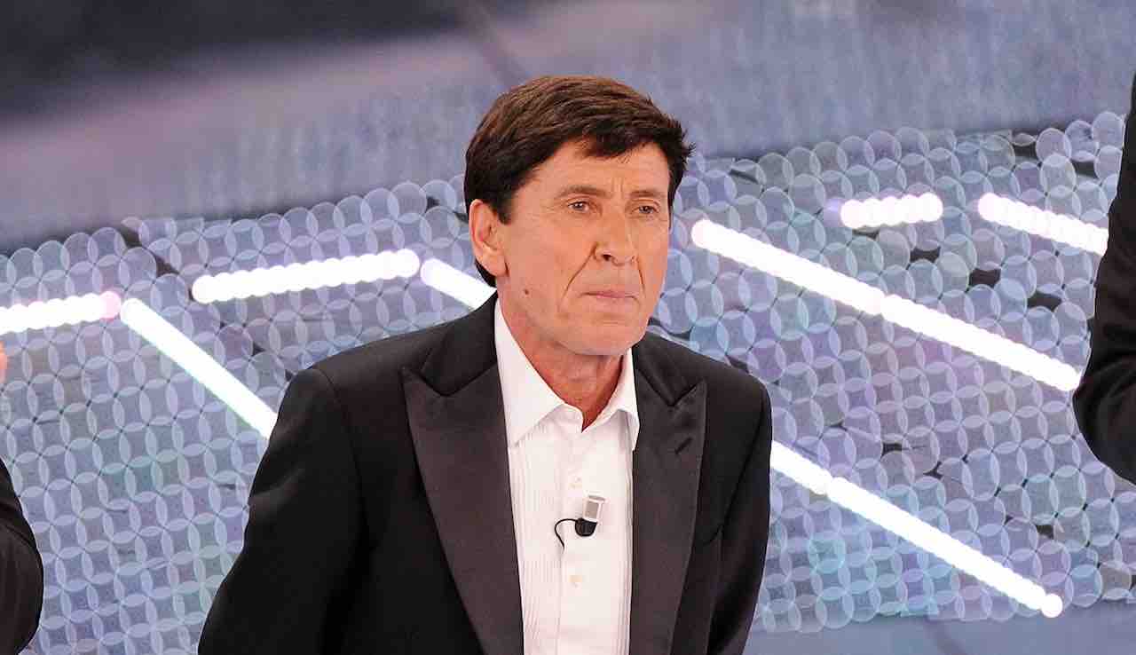 Gianni Morandi In Lacrime Sul Palco Triste Annuncio