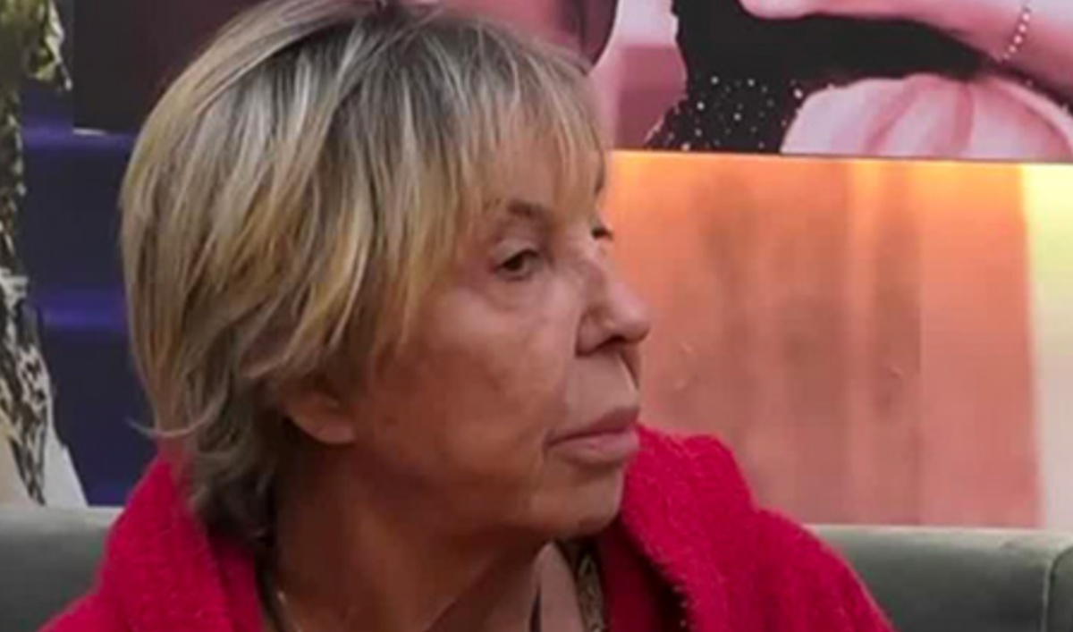 Gf Vip Wilma Goich Sbotta Con Dana Saber Putiferio In Casa