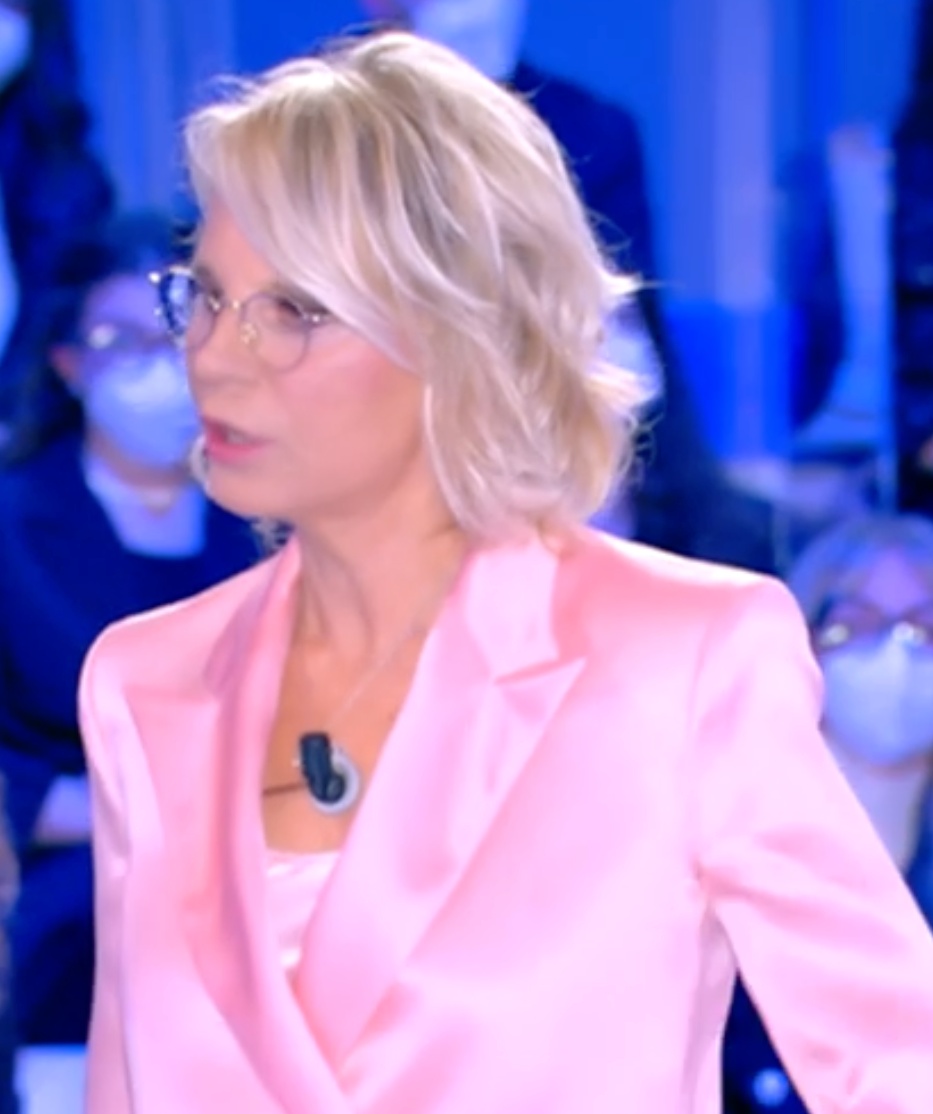 C Posta Per Te Maria De Filippi Furiosa Con Un Ospite Il Motivo