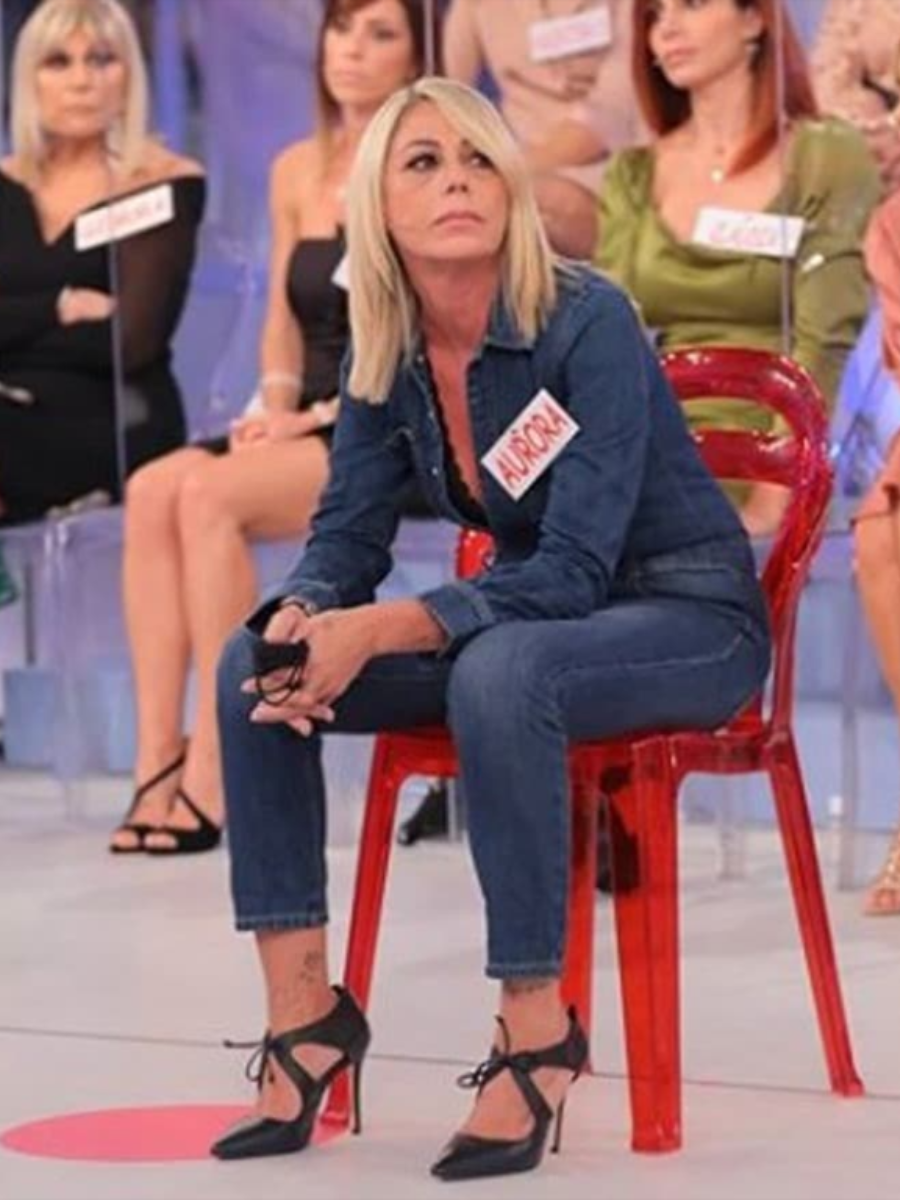 Uomini E Donne Gianni Sperti Attacca L Ex Dama Veronica Ursida