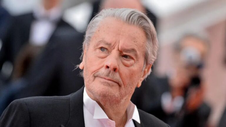 Alain Delon Funerali Privati Cludia Cardinale Assente