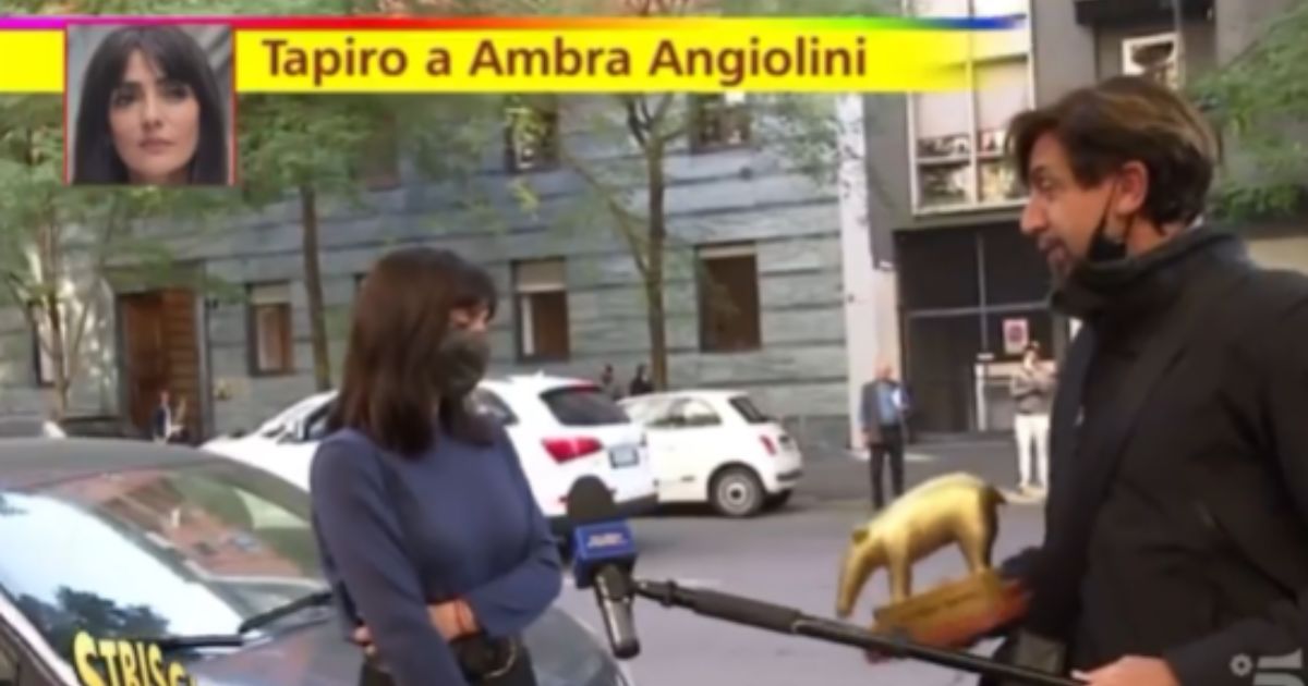 Ambra Angiolini Tapiro Striscia La Notizia: La Figlia Non La Prende Bene