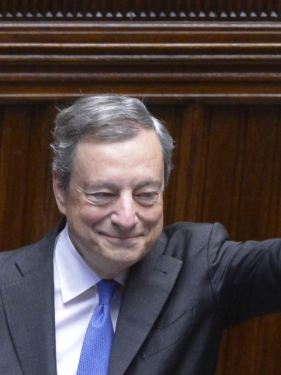 Mario Draghi La Foto Apparsa Sui Social Subito Dopo Le Dimissioni Tvzap