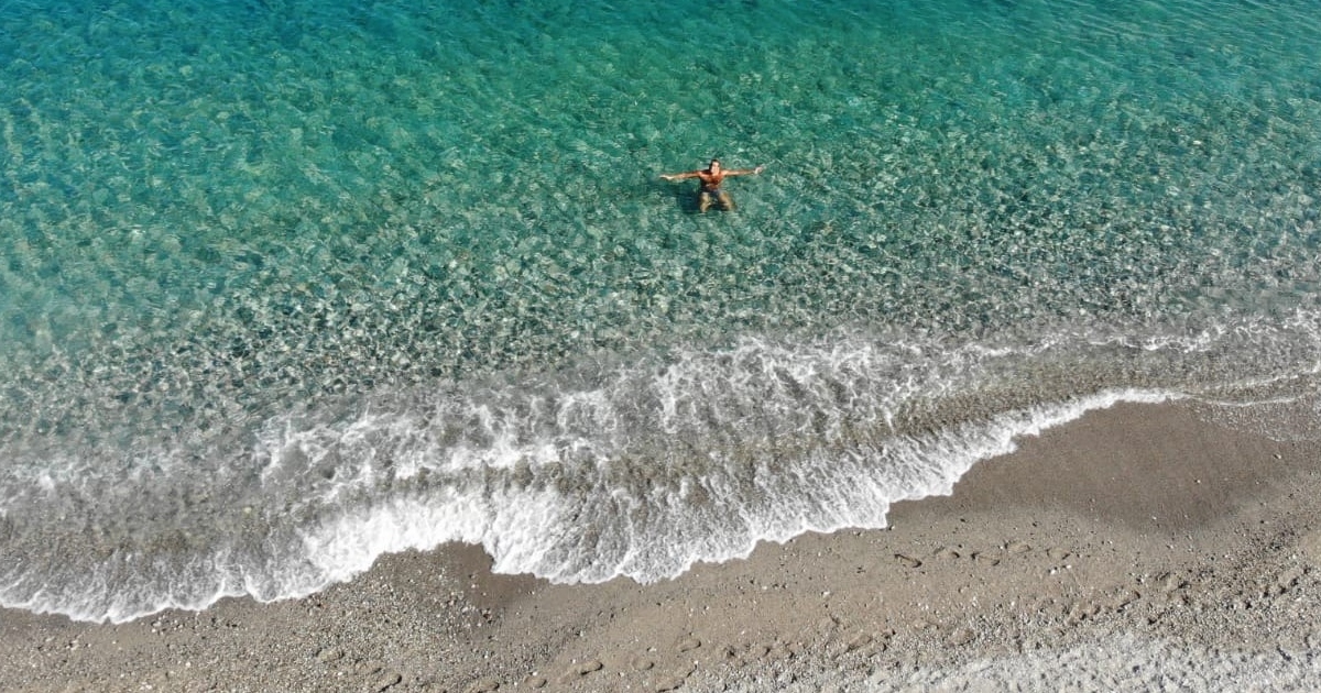 Italia Vietato Fare Il Bagno Malori Improvvisi Tra I Turisti Scoppia