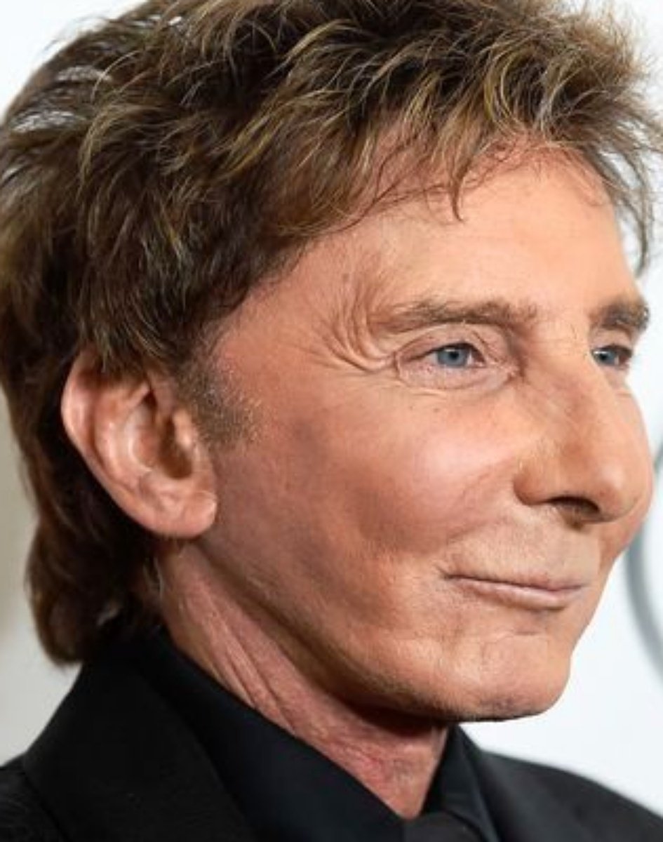 Barry Manilow coming out 