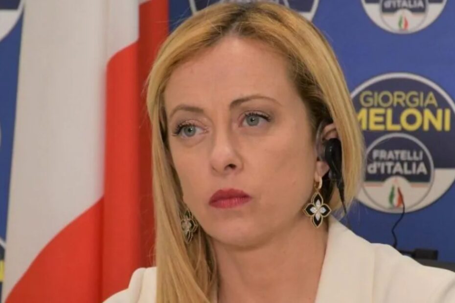 Giorgia Meloni diffida redazioni