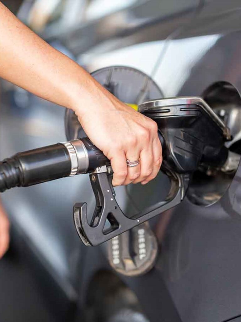 Caro benzina, come risparmiare sul carburante?