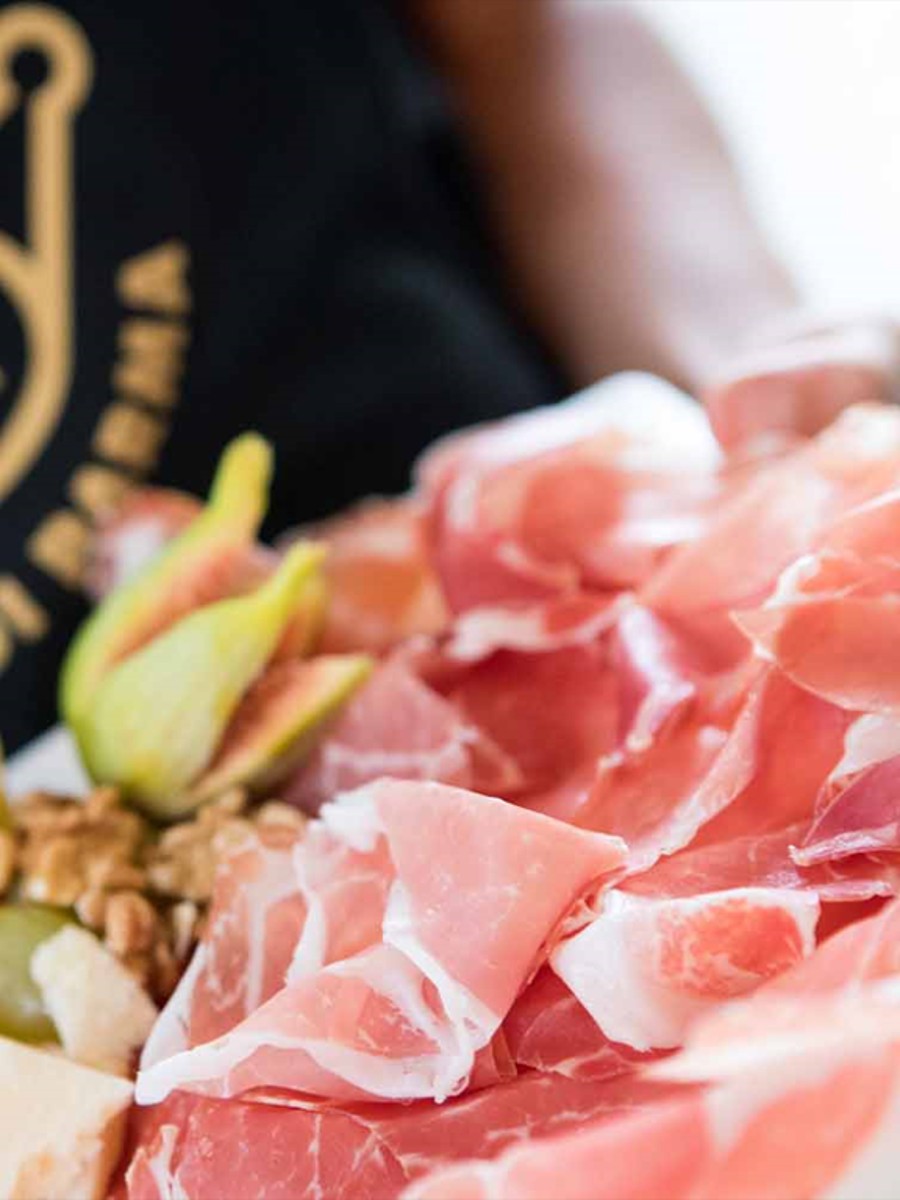 Prosciutto di Parma Dop l'origine della materia prima vi stupirà
