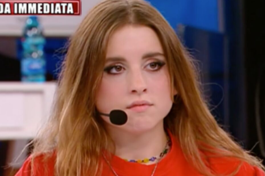 Amici 2022 Angelina parla di suo padre Mango