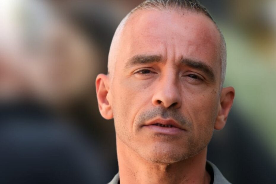 Domenica In Eros Ramazzotti battuta su Mihajlovic