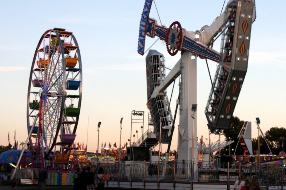 luna park cavo giostra si spezza