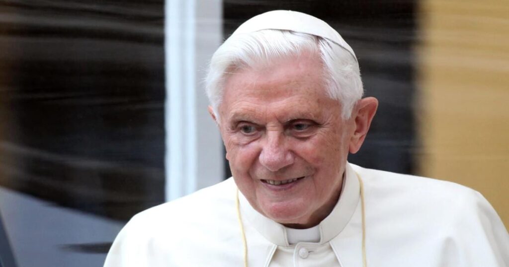 papa ratzinger vivo