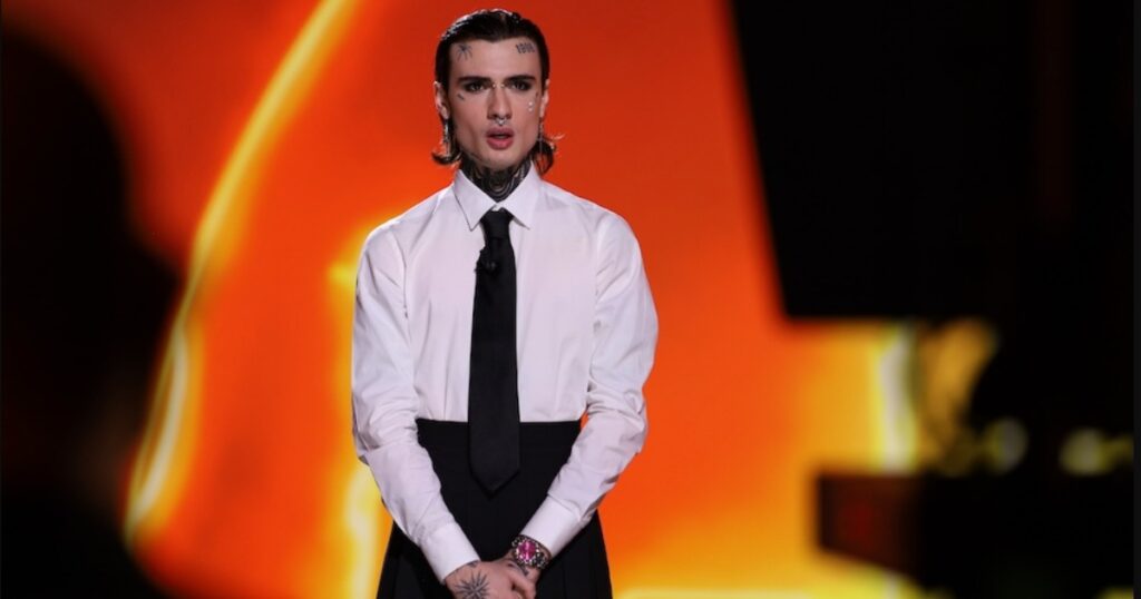 Le Iene Rosa Chemical bacio Fedez