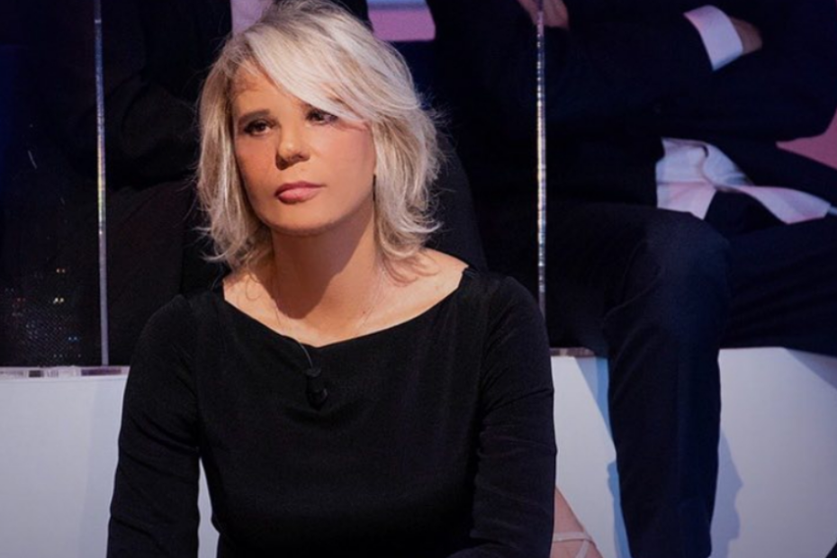 Maria De Filippi C'è Posta per te ringrazia