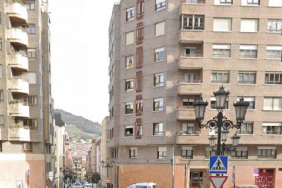 gemelle 12 anni si buttano dal balcone