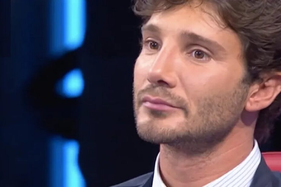 stefano de martino lascia tv