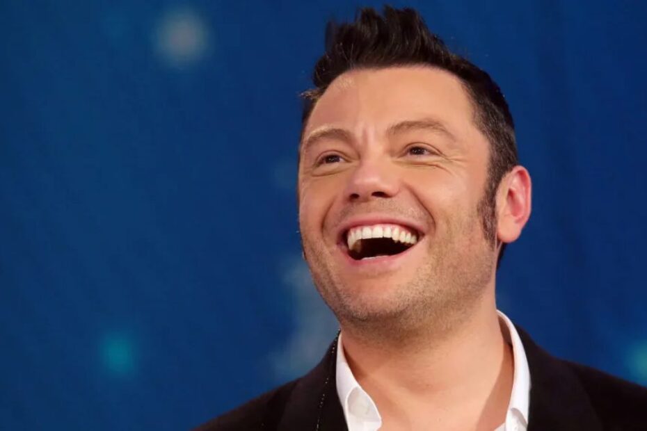 tiziano ferro tananai backstage concerto radio italia