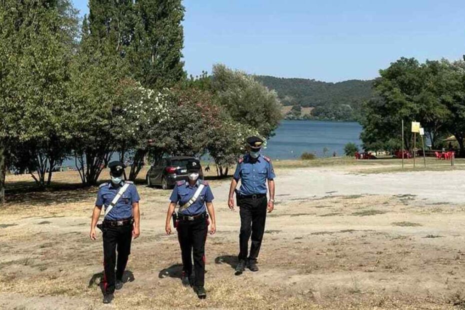 donna morta nel lago