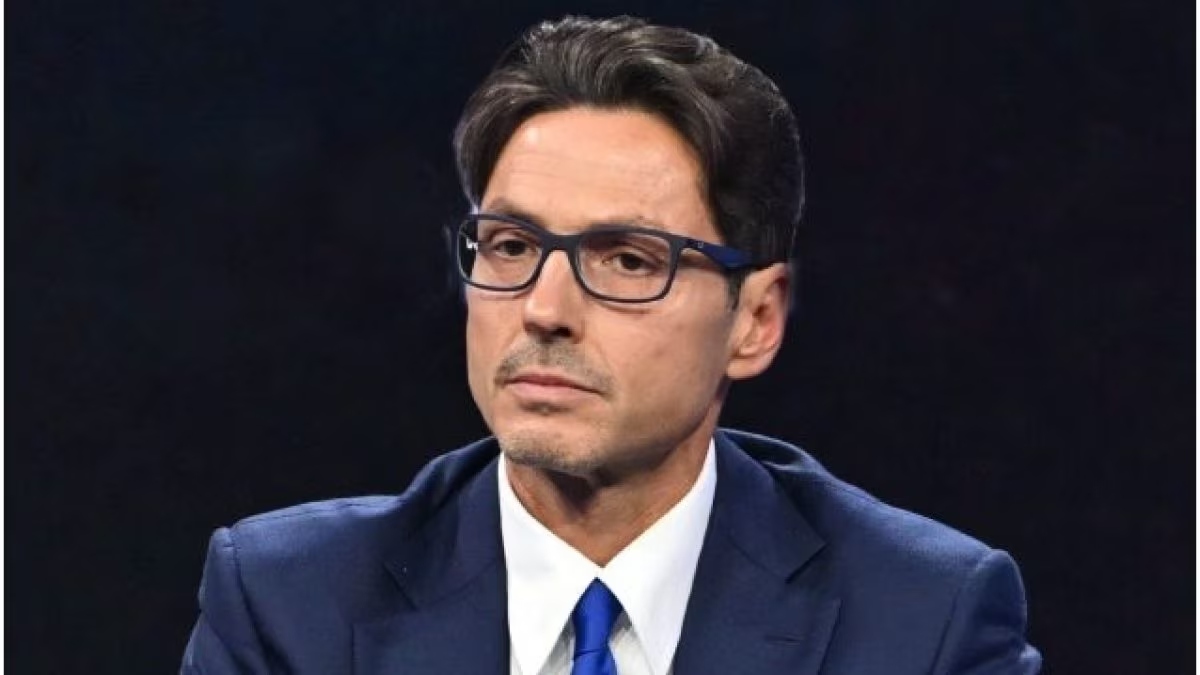 terremoto in mediaset stravolto tutto un programma verso la chiusura e uno cambia canale