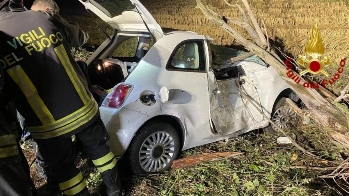 Incidente Gaggiano, 46enne Muore Contro Un Albero