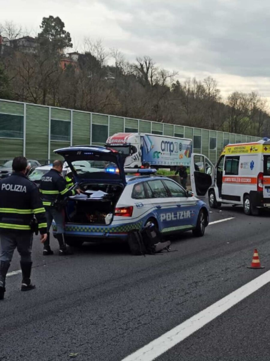 Incidente a Frosinone, scontro frontale in autostrada: 6 feriti