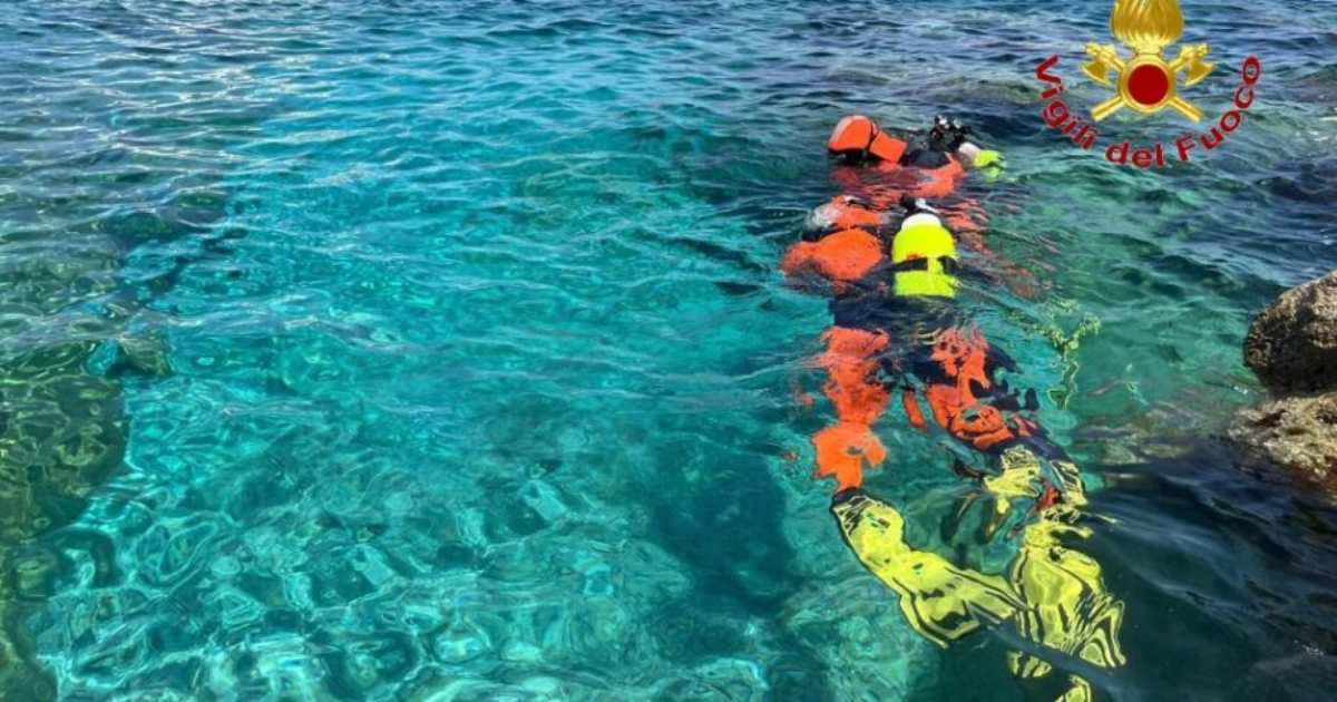 Giallo in Italia, trovato il corpo di un uomo in fondo al mare: cosa si sa