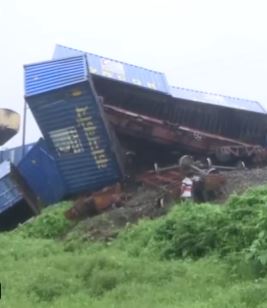 Scontro tra treni in India