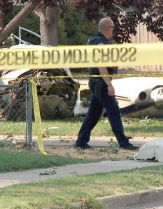 Aereo precipita  e si schianta in un giardino in Utah