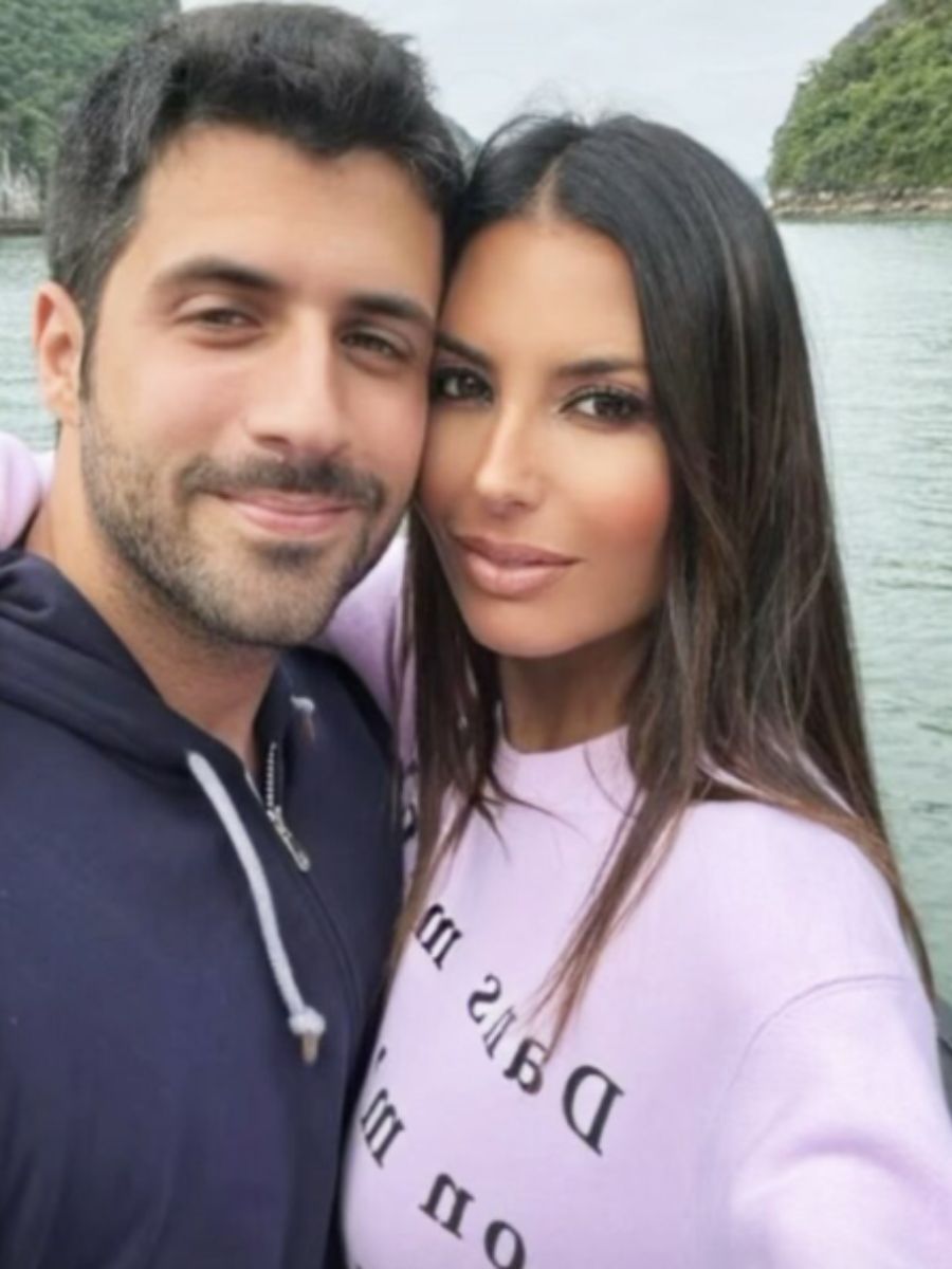 Elisabetta Gregoraci, baccata con Alessandro Basciano: il bacio