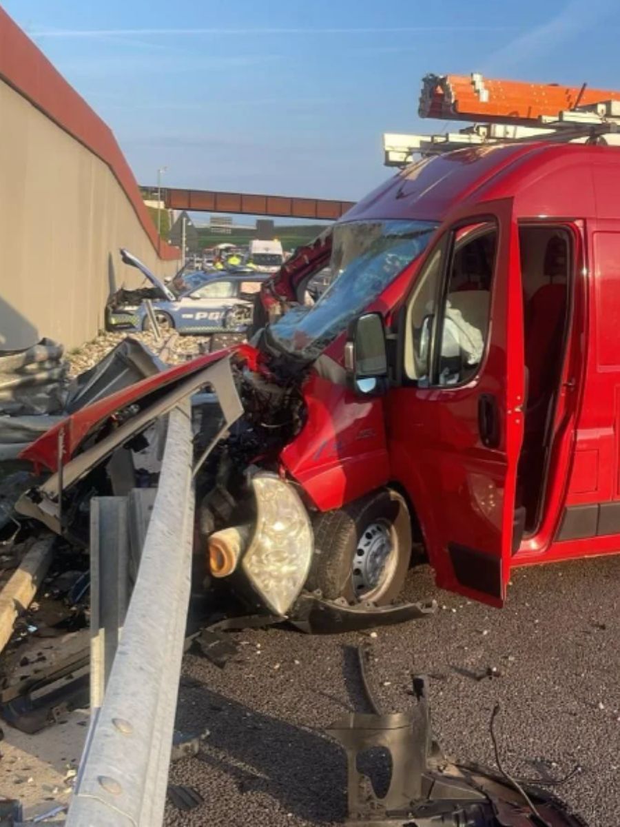 Incidente a Povegliano, si schianta contro l'auto della polizia: 3 feriti