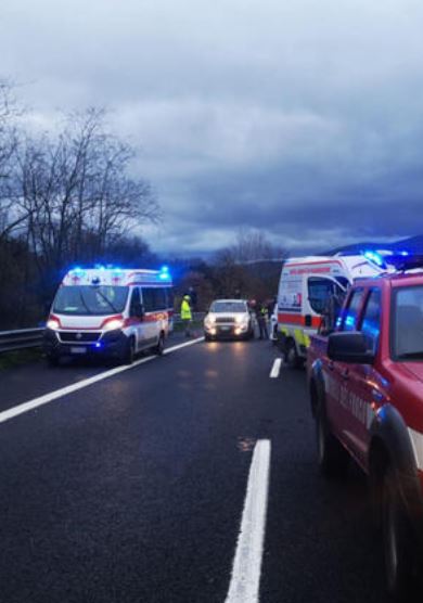 Brescia, 87enne contromano in autostrada causa un incidente