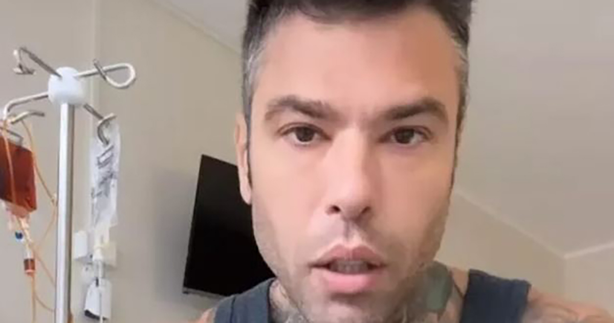 Fedez ricoverato in ospedale