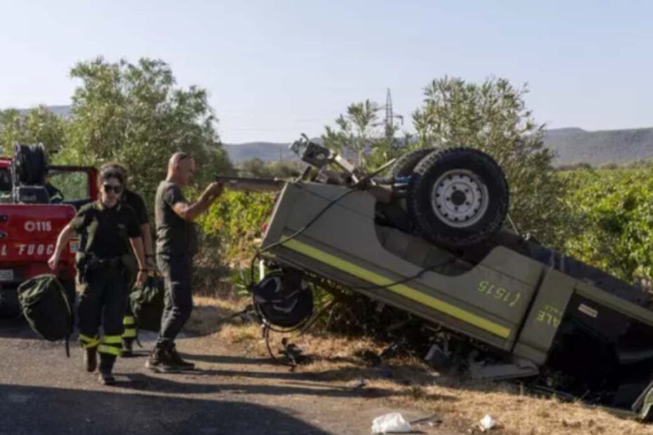 fuoristrada sbanda e si ribalta