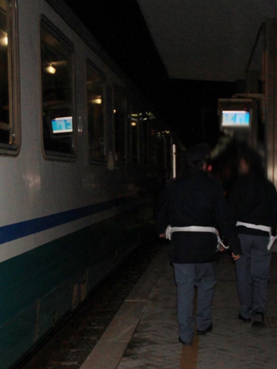 Casalpusterlengo, donna investita e travolta da un treno nella notte 