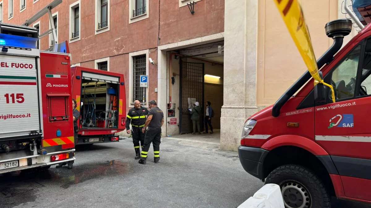 ascensore crollato a roma