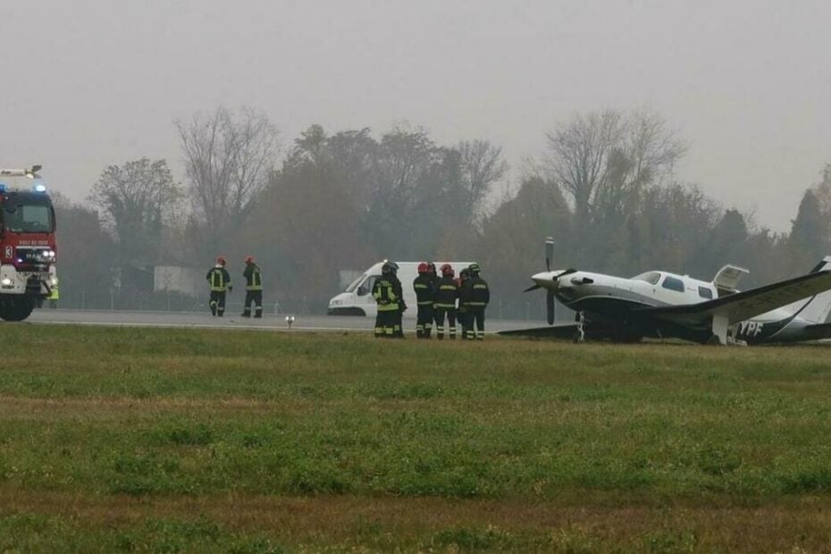 aereo esce fuori pista a treviso