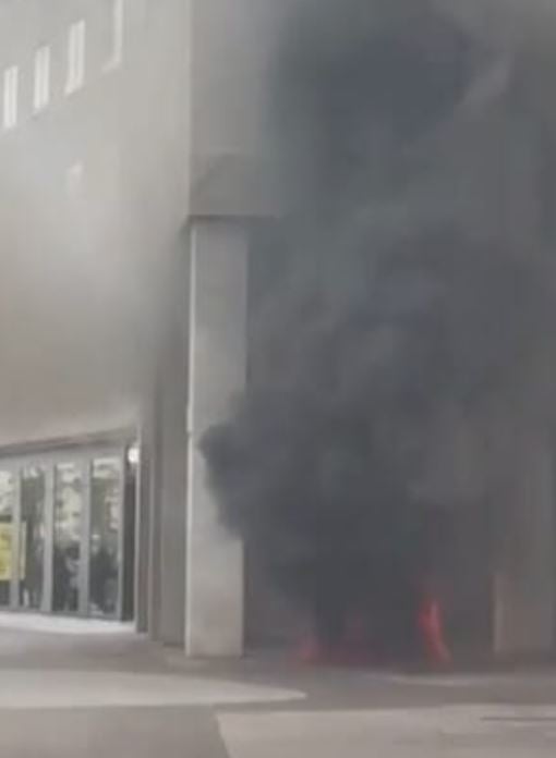 Incendio in zona Duomo, ultima ora