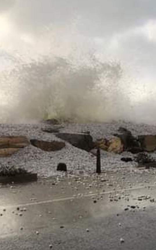 Mareggiata a Marina di Pisa