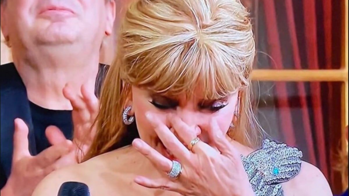 Milly Carlucci in lacrime alla finale di “Ballando”: mai vista così