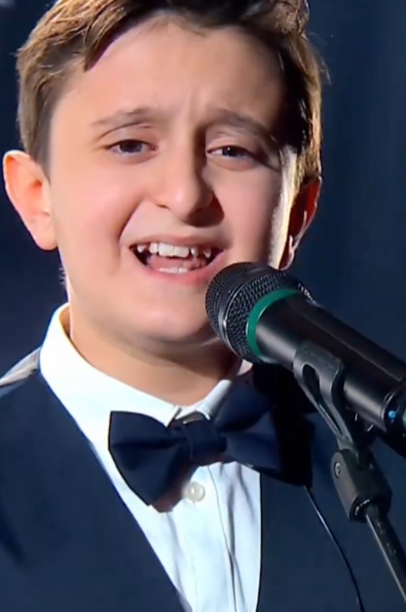 "The Voice Kids", Francesco emoziona con "La rondine" di Mango