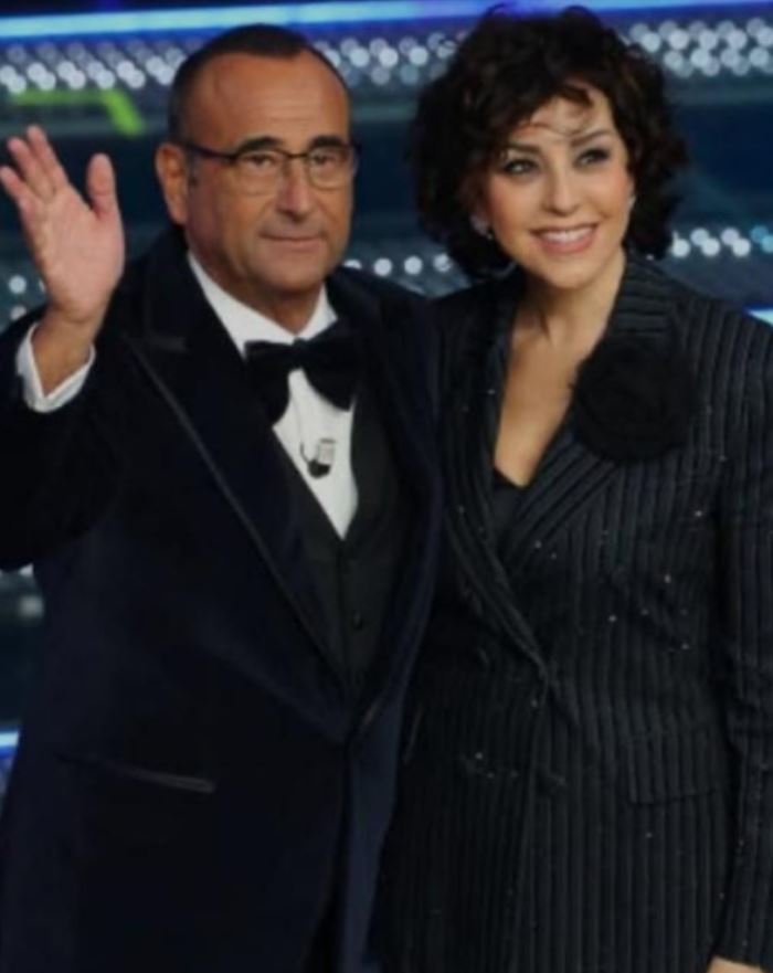 Carlo Conti, il conduttore di Sanremo con la moglie Francesca