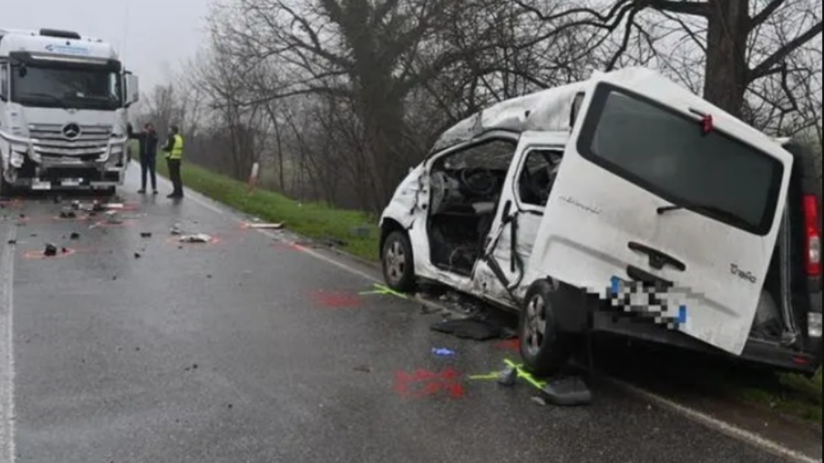 Colpo di sonno alla guida, poi la tragedia: è morto tra le lamiere