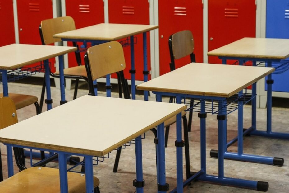 scuole chiuse domani 13 febbraio 2025