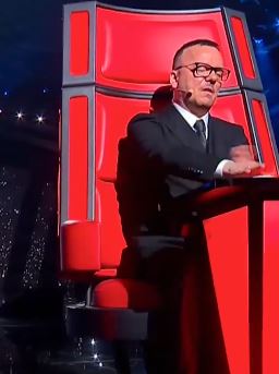 Gigi D'Alessio e il figlio sopravvissuti allo Tsunami del 2024, il racconto a The Voice