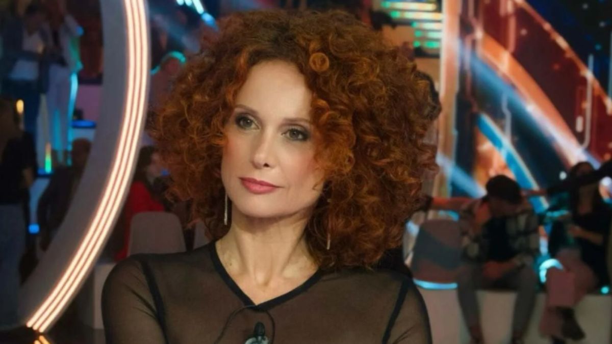 “Grande Fratello”, Beatrice smaschera il magheggio dei voti in diretta e annienta Chiara