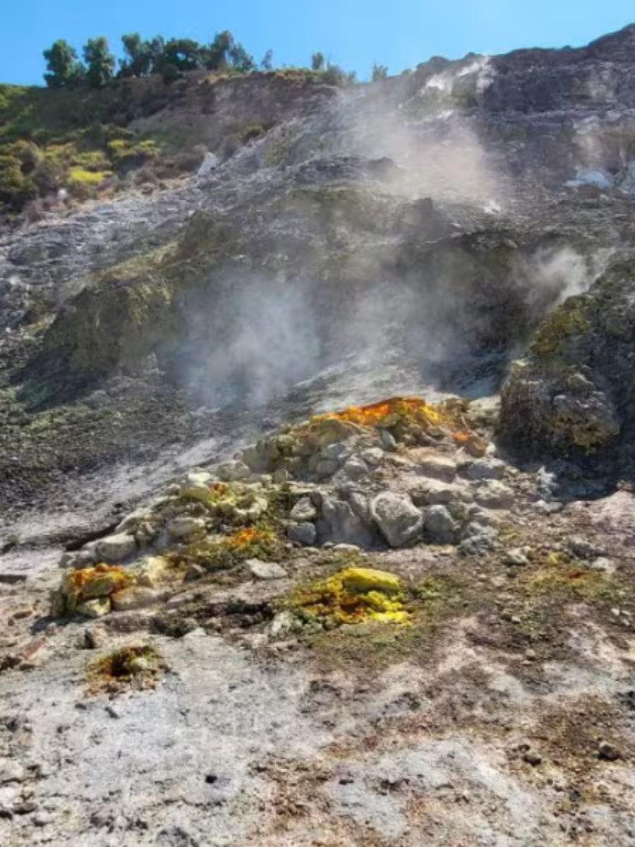 Nuovo sciame sismico nei Campi Flegrei, chiusi i siti archeologici