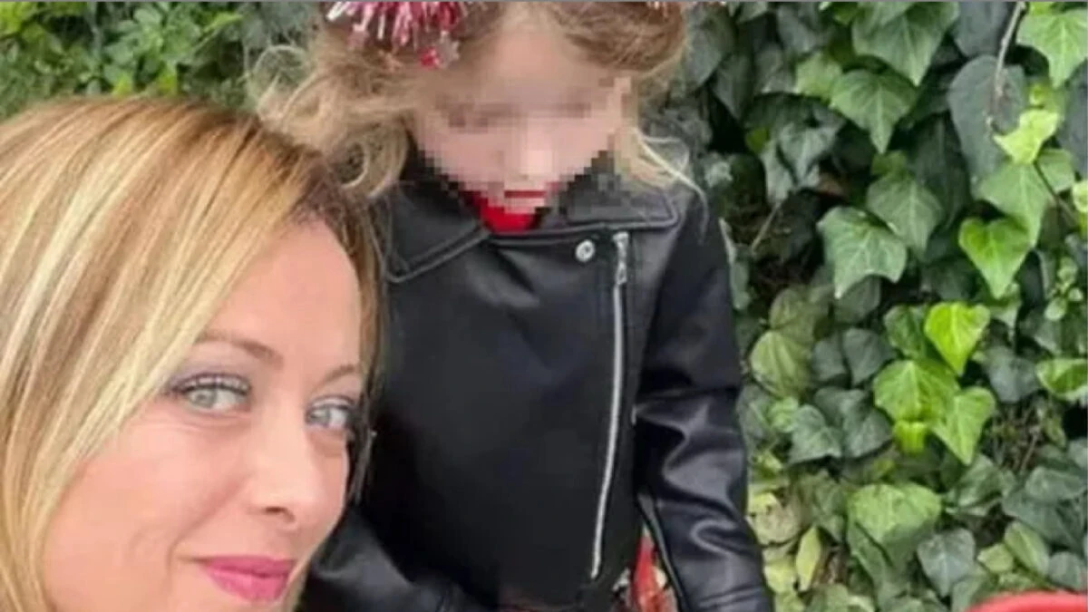individuato l autore del post shock contro la figlia di meloni è un professore di napoli da Tvzap.it individuato l autore del post shock contro la figlia di meloni è un professore di napoli