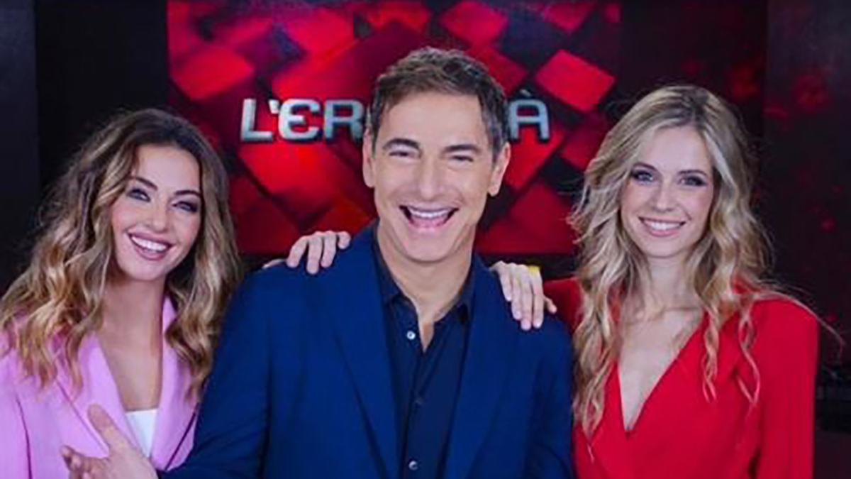 “L’Eredità”, l’edizione si chiude nella bufera: polemica a poche ore dallo Speciale “L’Eredità”, l’edizione si chiude nella bufera: polemica a poche ore dallo Speciale