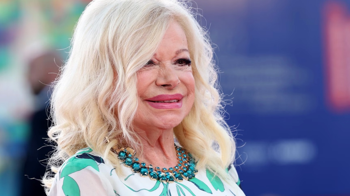 Sandra Milo, la terribile scoperta sulla tomba: la figlia furiosa Sandra Milo, la terribile scoperta sulla tomba: la figlia furiosa