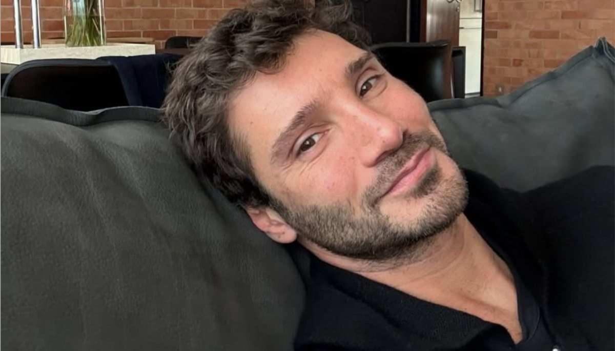 “È una presenza fissa nella sua vita”. Stefano De Martino beccato con lei: di chi si tratta “È una presenza fissa nella sua vita”. Stefano De Martino beccato con lei: di chi si tratta